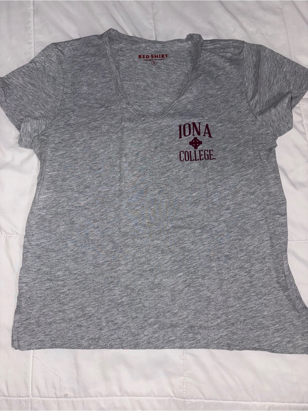 Iona University Women’s Gray V-Neck College Tee